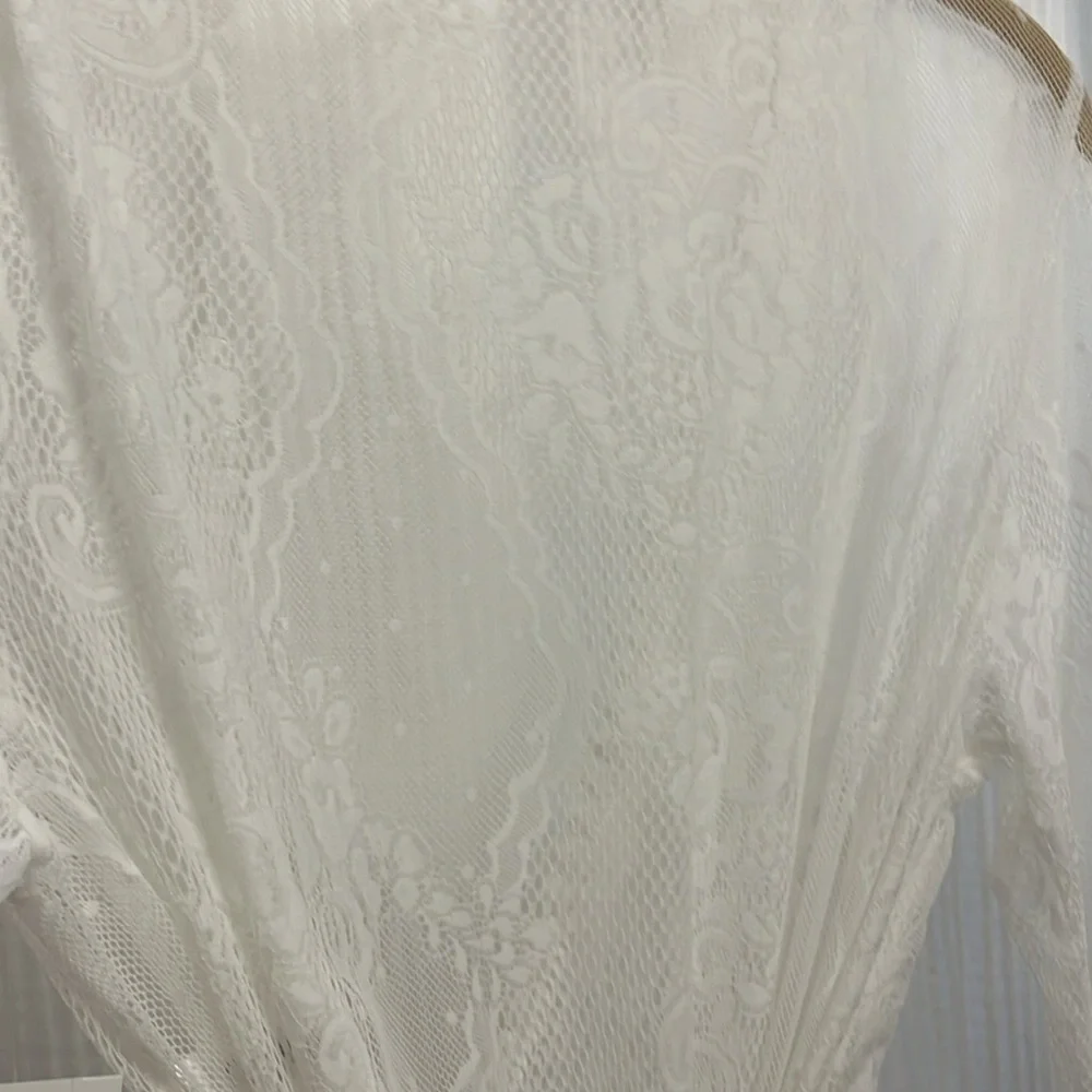 In Bloom lace robe - Picture 7 of 8